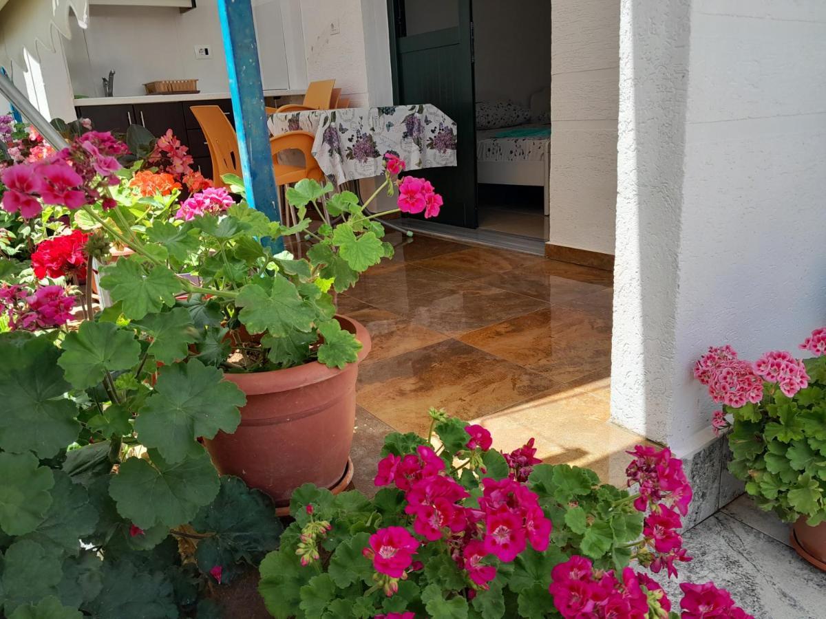 Apartments Denis クサミル エクステリア 写真