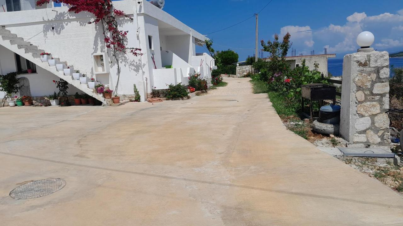 Apartments Denis クサミル エクステリア 写真