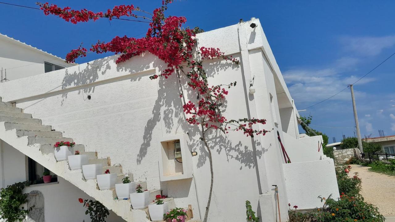 Apartments Denis クサミル エクステリア 写真